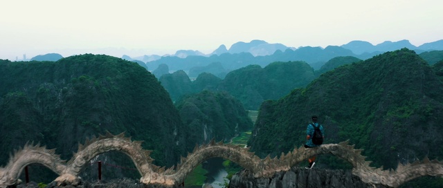 Video Reference: Hill station, Mountainous landforms, Mountain, Nature reserve, Natural landscape, Highland, Hill, Mountain range, Tree, Landscape