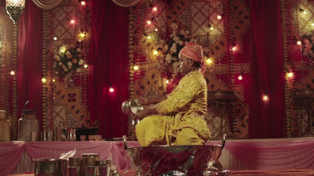 Video Reference: Event, Performance, Function hall, Tradition, Ceremony, Magenta, Stage