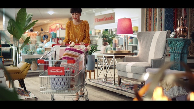 Video Reference: Green, Interior design, Plant, Houseplant, Chair, Beauty salon, Leisure, Hat, Fashion design, Beauty