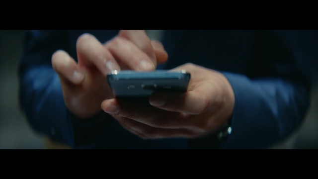 Video Reference: Gadget, Mobile phone, Smartphone, Finger, Hand, Portable communications device, Communication Device, Electronic device, Technology, Electronics
