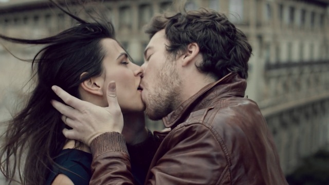 Video Reference: Romance, Love, Interaction, Kiss, Gesture, Scene, Photography, Hug