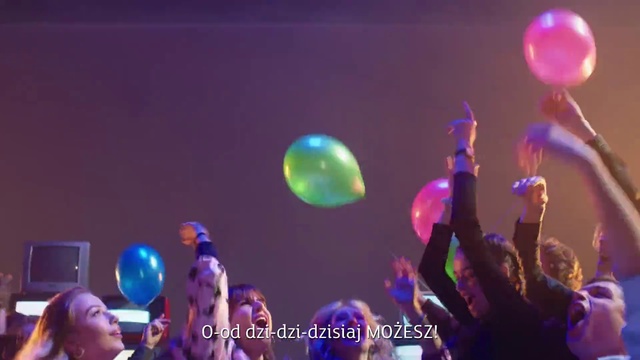 Video Reference: Performance, Entertainment, Performing arts, Balloon, Event, Concert, Stage, Purple, Crowd, Public event