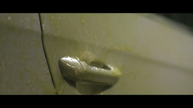 Video Reference: Plumbing fixture, Close-up, Mouth, Hand, Photography, Macro photography, Toilet