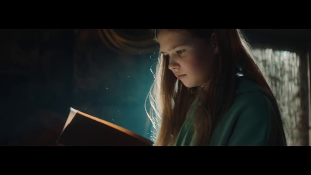 Video Reference: Face, Beauty, Eye, Flash photography, Photography, Sky, Backlighting, Digital compositing, Darkness, Portrait