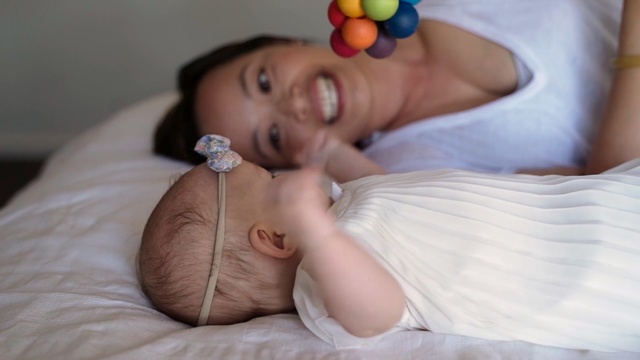 Video Reference: finger, hand, leg, girl, sleep, child