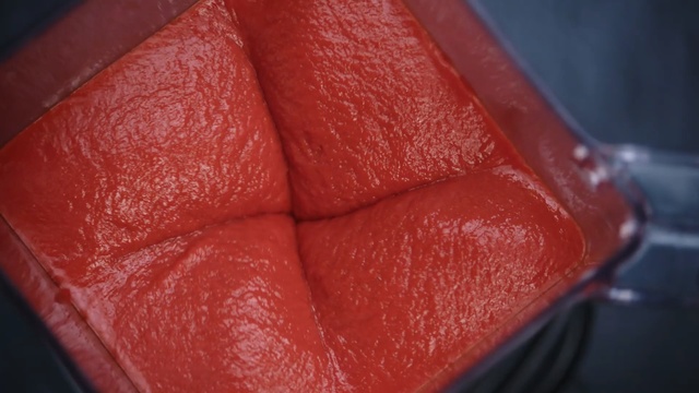 Video Reference: lip, close up, flesh, red meat, mixer, smoothe, Person