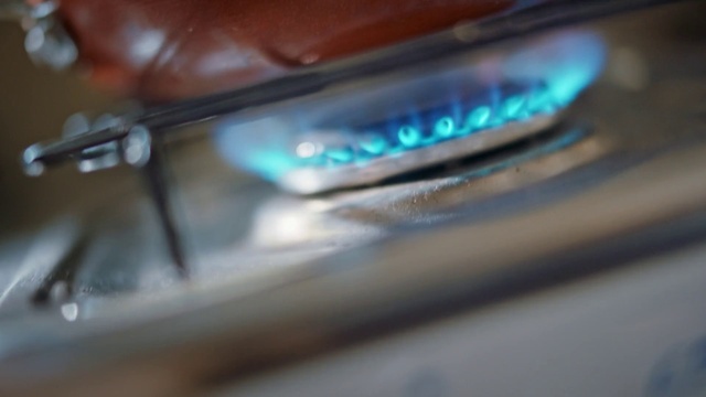 Video Reference: Light, Automotive lighting, Personal luxury car, Vehicle, Automotive exterior, Car, Automotive design, Luxury vehicle, Auto part, Technology