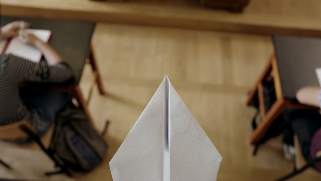 Video Reference: Origami, Art, Paper, Origami paper, Room, Architecture, Craft, Triangle, Paper product, Creative arts