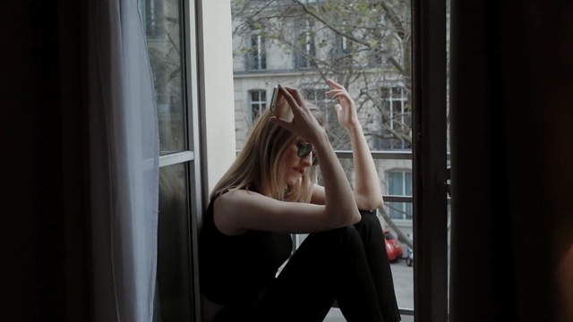 Video Reference: photograph, human hair color, girl, window, lady, organ, hand, darkness, fun, door, Person