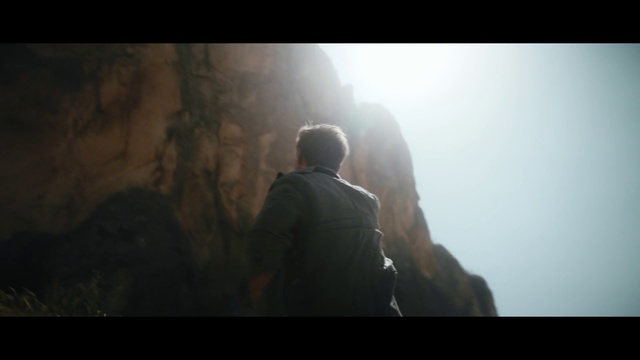 Video Reference: Atmospheric phenomenon, Photography, Screenshot, Darkness, Fictional character, Mist, Backlighting