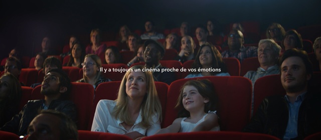 Video Reference: Audience, People, Event, Crowd, Movie theater, Convention, Performance, Auditorium, Academic conference, Theatre, Person