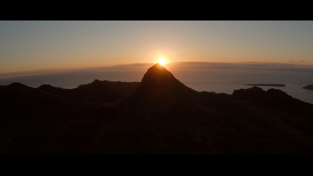 Video Reference: sunrise, sky, horizon, dawn, wilderness, atmosphere, sun, geological phenomenon, morning, afterglow