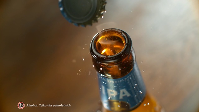 Video Reference: Bottle, Amber, Water, Beer bottle, Liquid, Photography, Glass bottle, Macro photography, Drink