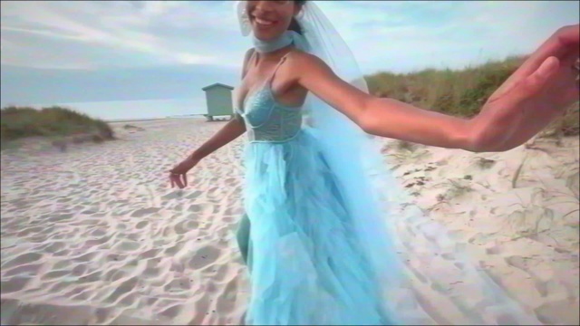 Video Reference: Sky, Cloud, Plant, One-piece garment, People in nature, Flash photography, Dress, Happy, Gesture, Day dress
