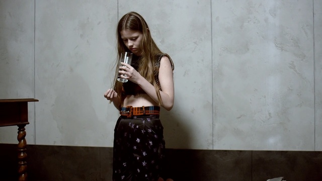Video Reference: Musical instrument, Woodwind instrument, Flute, Flautist, Long hair, Wind instrument, Photography, Reed instrument, Music, Person