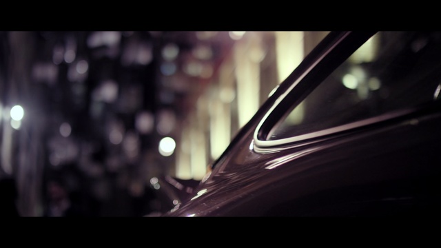 Video Reference: Automotive design, Vehicle door, Motor vehicle, Light, Mode of transport, Automotive exterior, Vehicle, Car, Automotive lighting, Photography