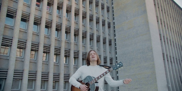 Video Reference: Guitar, Musical instrument, String instrument, Plucked string instruments, Musician, Street performance, Music, Guitarist, String instrument