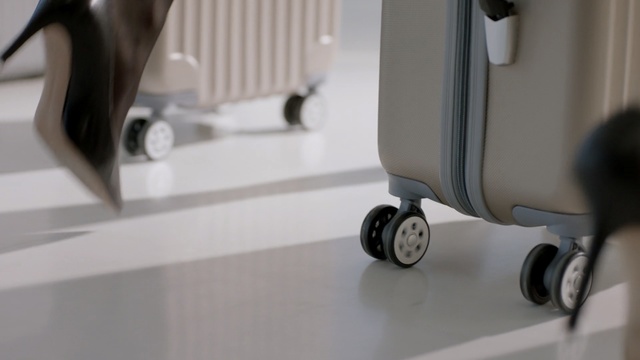 Video Reference: Floor, Product, Flooring, Baggage, Tile, Room, Machine