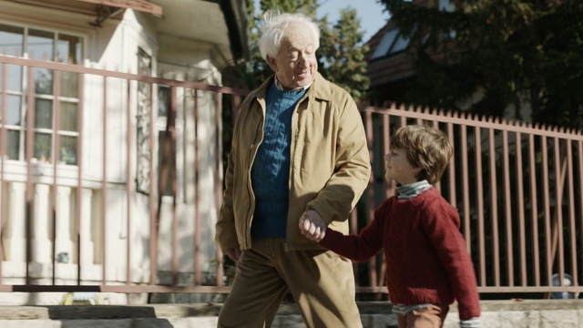 Video Reference: People, Snapshot, Standing, Jacket, Human, Photography, Fun, Outerwear, Gentleman, Temple