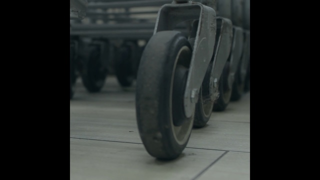 Video Reference: tire, tread, automotive tire, synthetic rubber, mode of transport, wheel, automotive wheel system, auto part, formula one tyres, automotive exterior