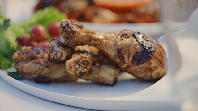 Video Reference: Food, Dish, Cuisine, Ingredient, Chicken meat, Produce, Meat, Recipe, Chicken thighs, Kai yang