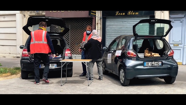 Video Reference: Vehicle, Car, Mode of transport, Transport, City car, Hatchback, Subcompact car, Vehicle door, Street, Supermini