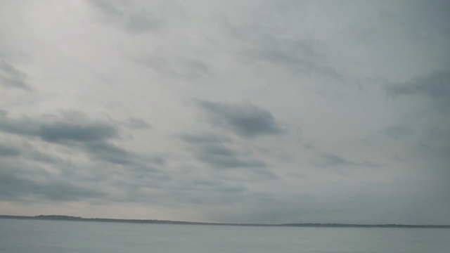 Video Reference: sky, cloud, horizon, cumulus, sea, daytime, water, calm, atmosphere, ocean
