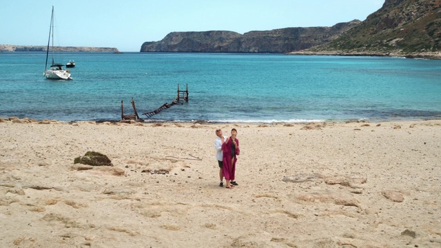 Video Reference: Beach, Vacation, Sea, Turquoise, Coast, Tourism, Summer, Coastal and oceanic landforms, Ocean, Shore