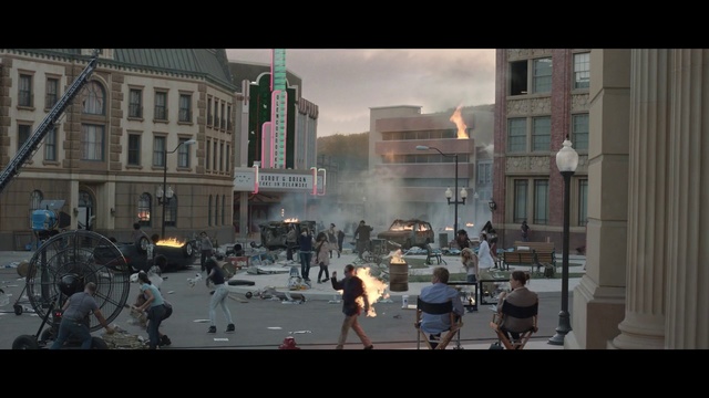 Video Reference: Metropolitan area, Urban area, City, Downtown, Human settlement, Metropolis, Town, Public space, Pedestrian, Street, Person