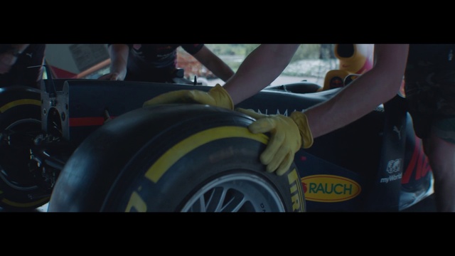 Video Reference: Tire, Motor vehicle, Automotive tire, Vehicle, Wheel, Automotive design, Car, Automotive wheel system, Rim, Formula one tyres