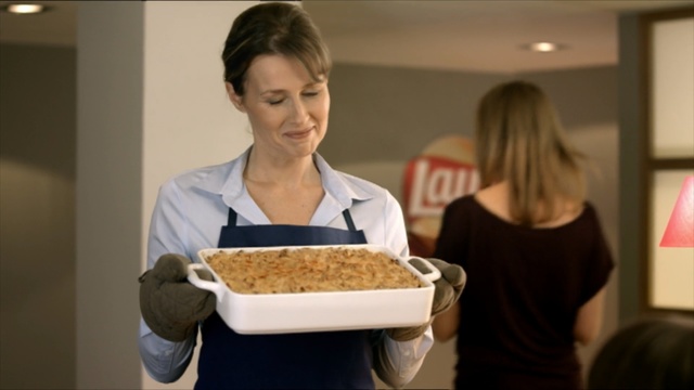 Video Reference: Food, Dish, Cuisine, Meal, Baking, Cooking, Dessert, Breakfast, Quiche, Ingredient, Person