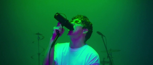 Video Reference: Green, Performance, Entertainment, Performing arts, Song, Music, Singing, Violet, Concert, Rock concert