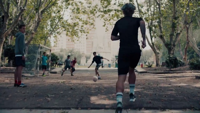 Video Reference: Jogging, Running, Recreation, Sports, Walking, Exercise, Individual sports, Fun, Tree, Photography