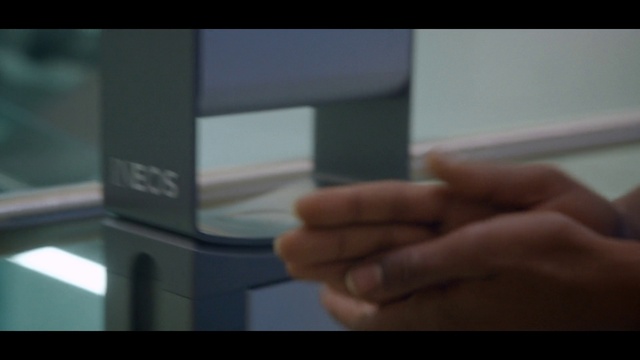 Video Reference: Hand, Gadget, Finger, Technology, Electronic device, Electronics, Display device, Photography, Machine, Window