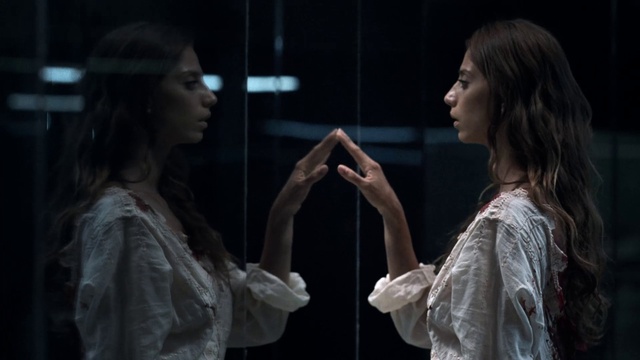 Video Reference: Performance, Scene, Human, Conversation, Hand, Organism, Acting, Adaptation, Photography, Gesture