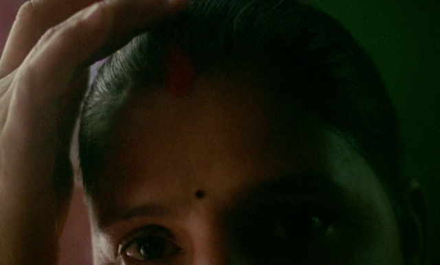 Video Reference: Face, Eyebrow, Forehead, Hair, Nose, Eye, Green, Head, Eyelash, Close-up