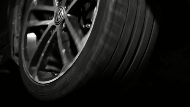 Video Reference: Tire, Alloy wheel, Wheel, Automotive tire, Rim, Spoke, Auto part, Automotive wheel system, Automotive design, Motor vehicle, Person