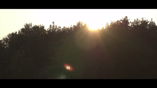 Video Reference: Sky, Nature, Sun, Atmospheric phenomenon, Sunrise, Morning, Sunlight, Light, Lens flare, Atmosphere