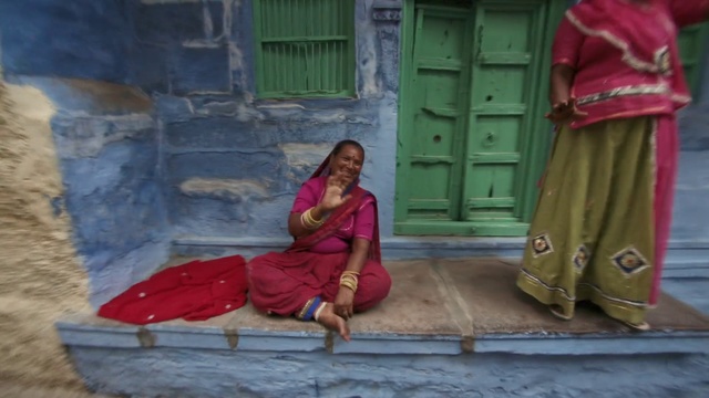 Video Reference: Sitting, Temple, Adaptation, Sari