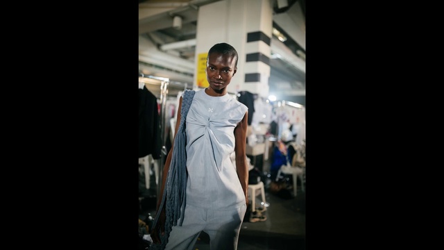 Video Reference: Snapshot, Standing, Shoulder, Human, Photography, T-shirt, Temple