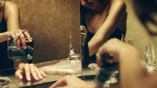 Video Reference: alcohol, girl, stemware, drink, hand, nail, finger, fun, wine glass, liqueur