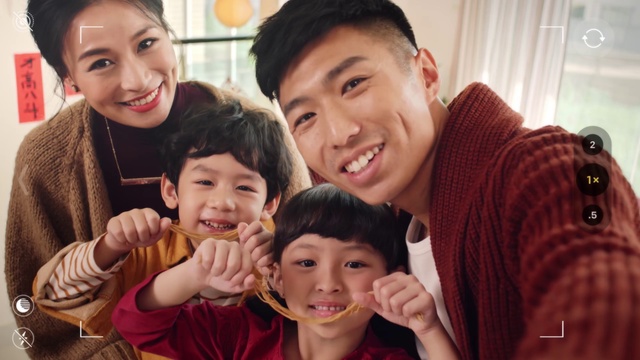 Video Reference: People, Child, Facial expression, Smile, Fun, Happy, Family, Photography, Finger, Laugh