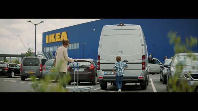 Video Reference: Motor vehicle, Transport, Vehicle, Mode of transport, Commercial vehicle, Car, Traffic, Automotive exterior, Van, Automotive design