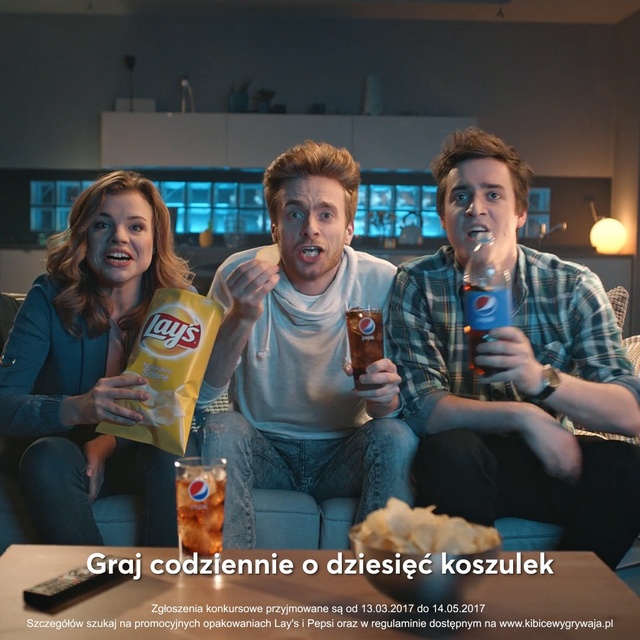 Video Reference: Drink, Fun, Alcohol, Beer, Photo caption, Party, Liqueur, Vacation, Person, Female