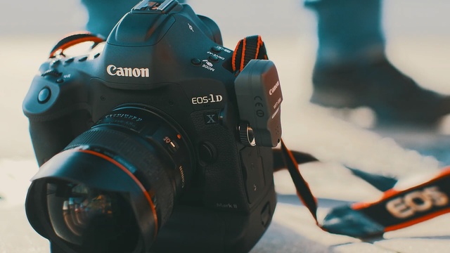 Video Reference: Camera, Cameras & optics, Camera accessory, Photograph, Single-lens reflex camera, Lens, Reflex camera, Camera lens, Digital camera, Digital SLR