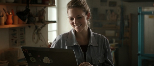 Video Reference: office, business, laptop, computer, businesswoman, person, corporate, people, adult, work, smiling, smile, happy, professional, working, businessman, attractive, suit, portrait