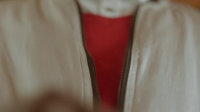 Video Reference: Red, Close-up