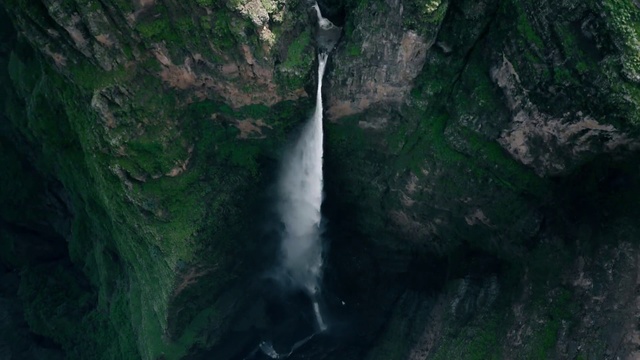 Video Reference: Nature, Water, Green, Nature reserve, Water resources, Watercourse, Waterfall, Formation, Jungle, Rainforest