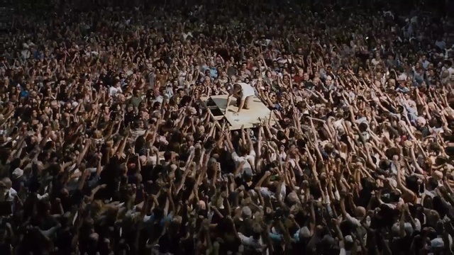 Video Reference: crowd, people, audience, event, public event, concert, performance, festival, stage, rock concert