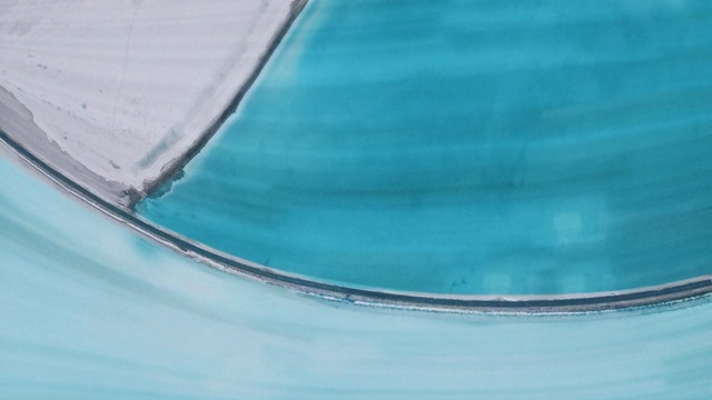 Video Reference: water, blue, aqua, turquoise, azure, teal, turquoise, wave, glass, swimming pool